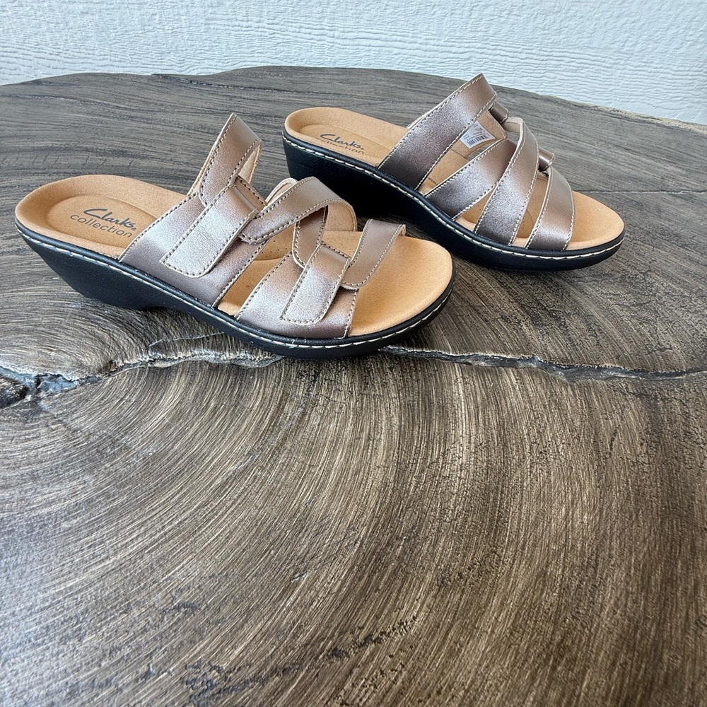 Clarks Women's Metallic Strappy Wedge Sandals 8W
